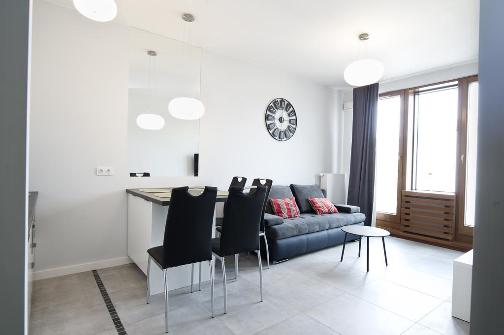 Goodnight Warsaw Apartments Dzielna 72 ภายนอก รูปภาพ