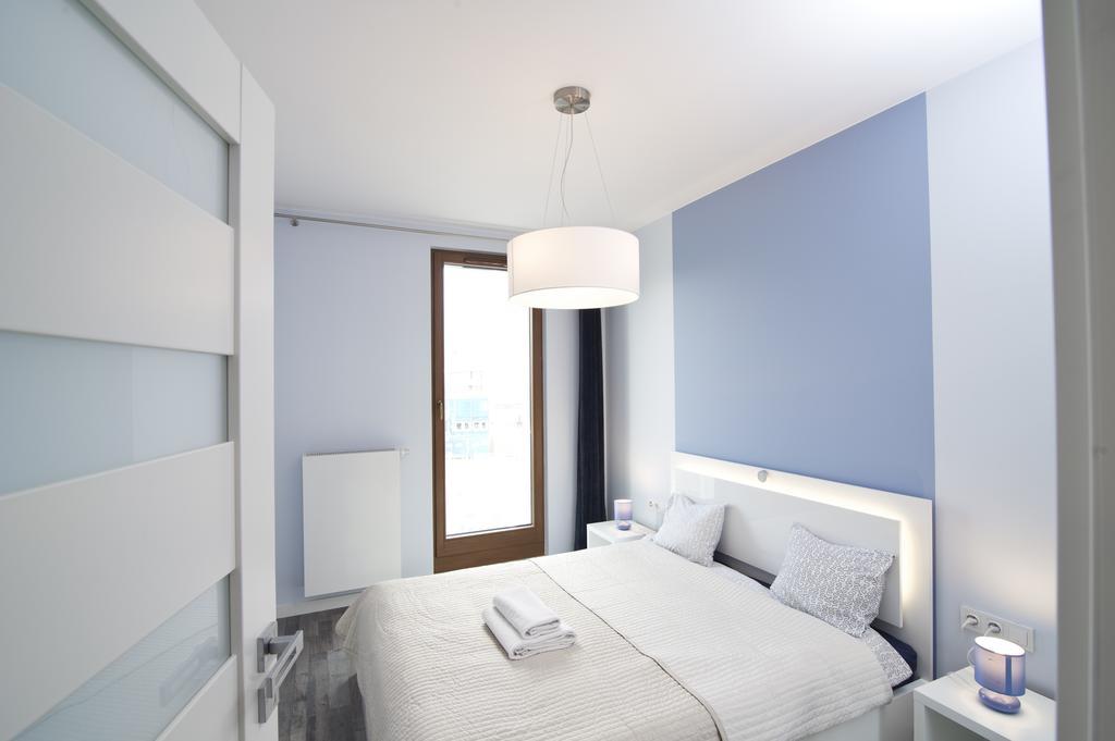 Goodnight Warsaw Apartments Dzielna 72 ภายนอก รูปภาพ
