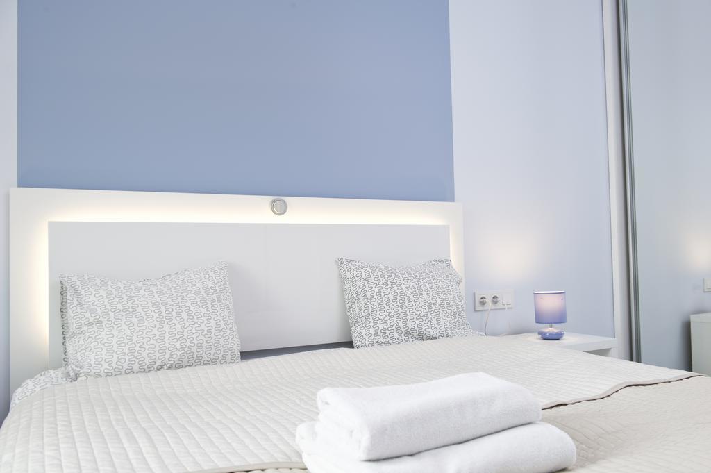 Goodnight Warsaw Apartments Dzielna 72 ภายนอก รูปภาพ